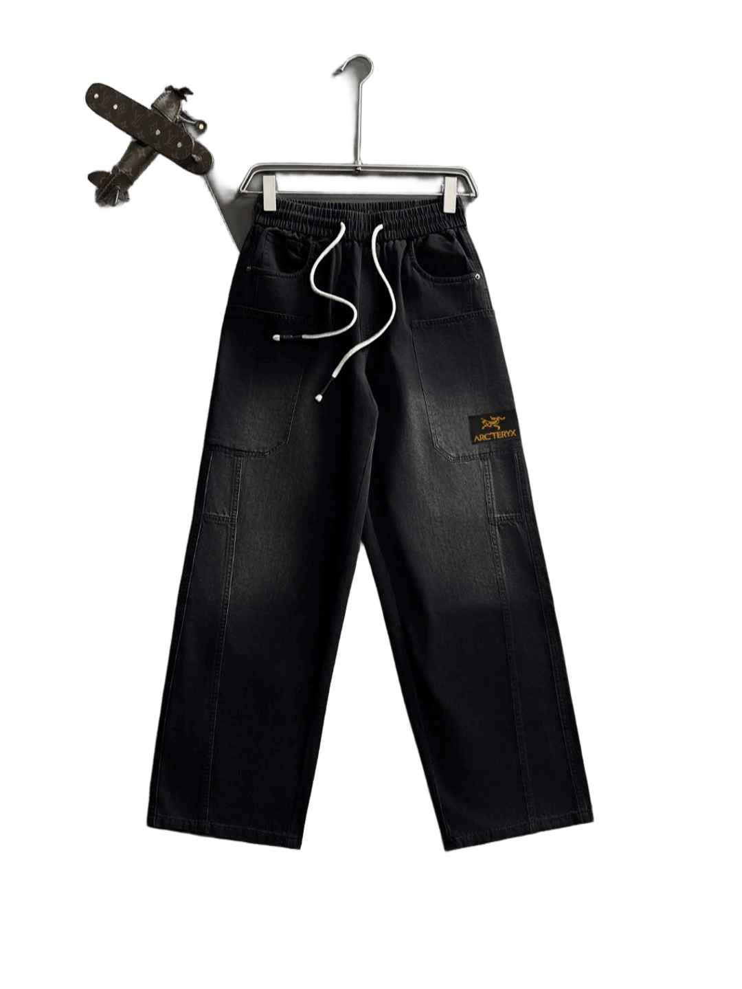 Arc'teryx Black Cargo Pants Men Women Drawstring Waist