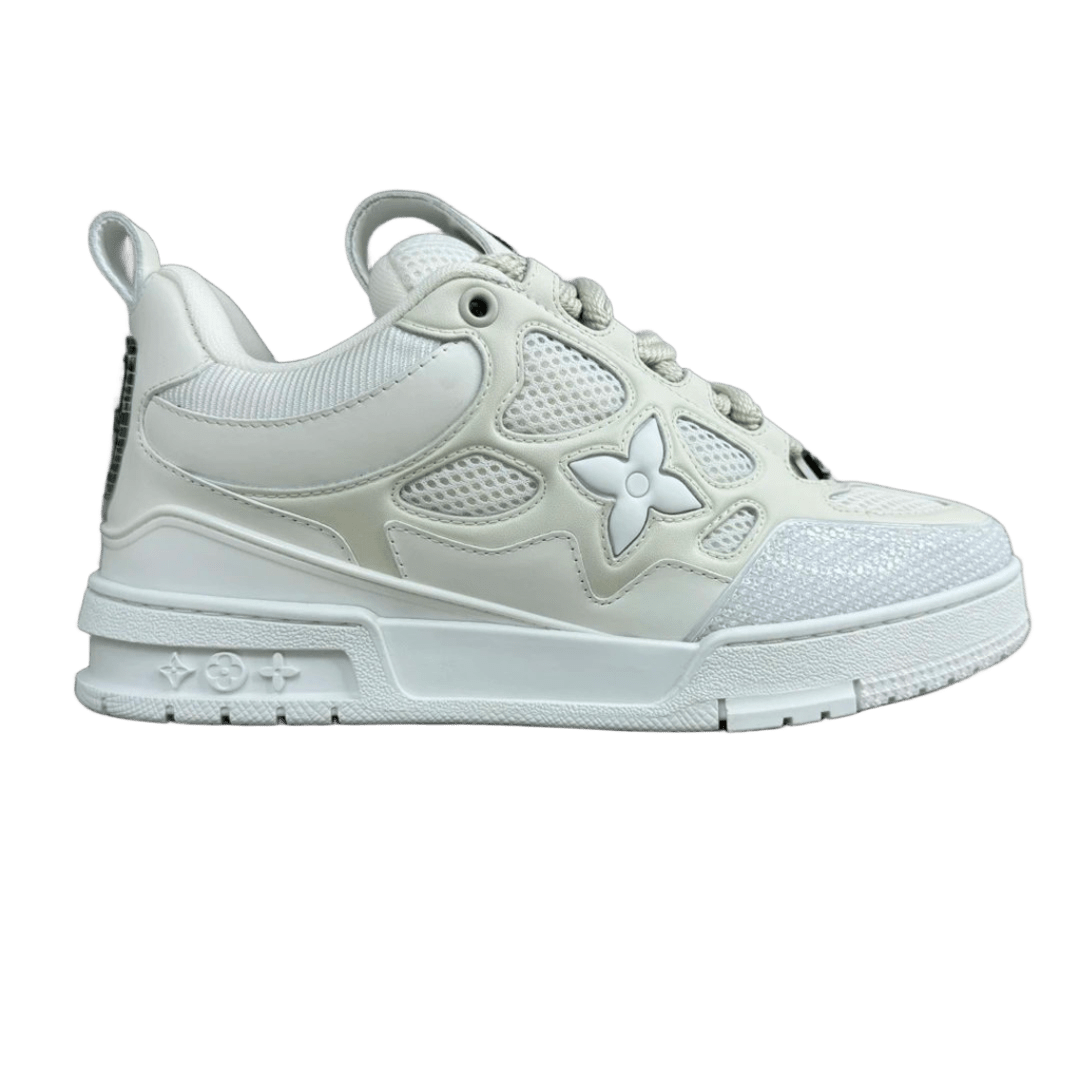 Louis Vuitton Trainer Off-White Sneakers With Clover Motif